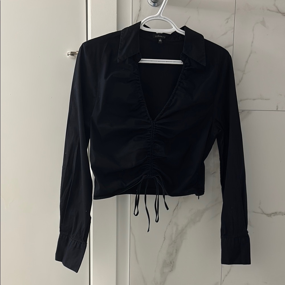 Dynamite Black Ruched Tie Front Crop Blouse